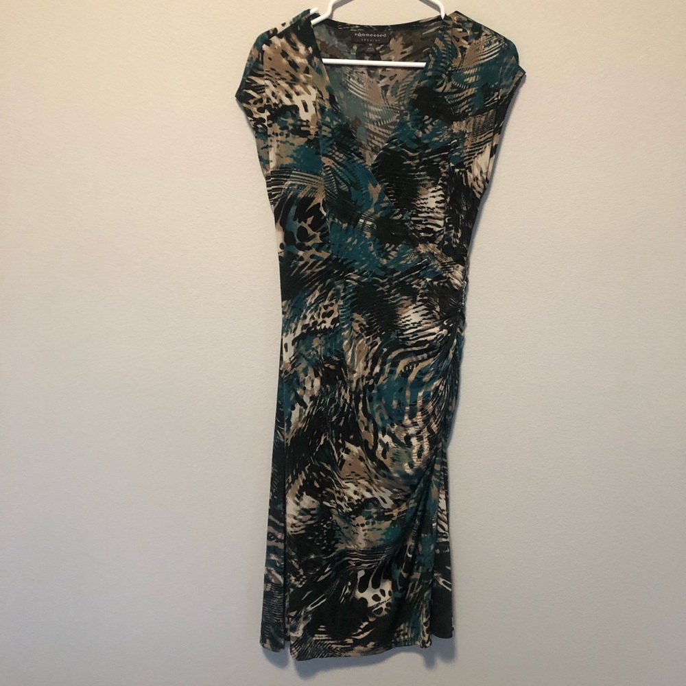 Connected apparel midi dress with size zipper